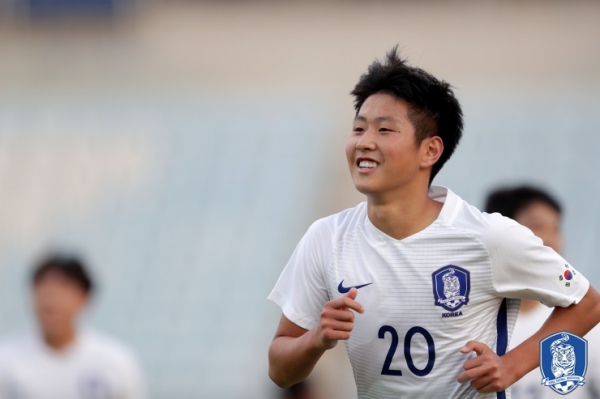 만18세의 나이로 오는 22일과 26일 열리는 대한민국 A대표팀 평가전 명단에 이름을 올린 이강인 선수. [사진=대한축구협회 홈페이지]