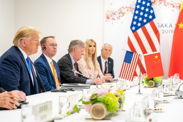 지난 7월 G20 정상회의 당시 열린 미중 정상회담에 참석한 트럼프 미국 대통령과 존 볼턴 백악관 국가안보보좌관의 모습. [사진=백악관 페이스북]