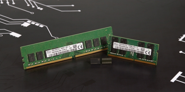 SK하이닉스가 개발한 3세대 10나노급(1z) DDR4 D램. [사진제공=SK하이닉스]