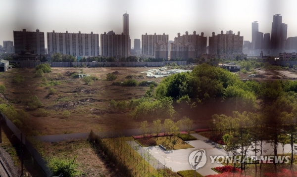 국토교통부가 6일 8000가구의 아파트를 건설한다고 발표한 서울 용산역 정비창 부지 전경. [사진=연합뉴스]