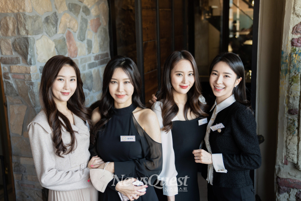 더 퀸 오브 코리아 수상자 박지영, 윤초이, 박소정, 김이슬(오른쪽)[사진=이무현 기자]