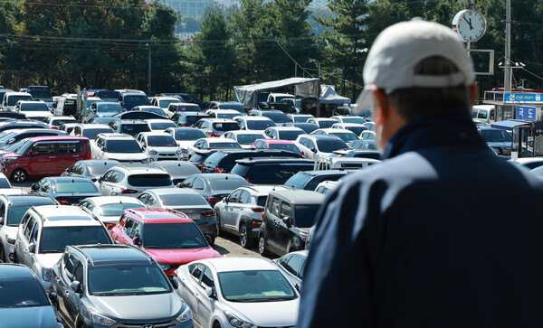 지난달 18일 서울 장안평중고차매매시장에 중고차들이 주차돼 있다. [사진=연합뉴스]