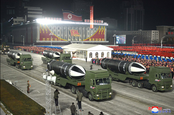 북한이 노동당 8차 대회를 계기로 2021년 1월 14일 밤 개최한 열병식. [사진=조선중앙통신]