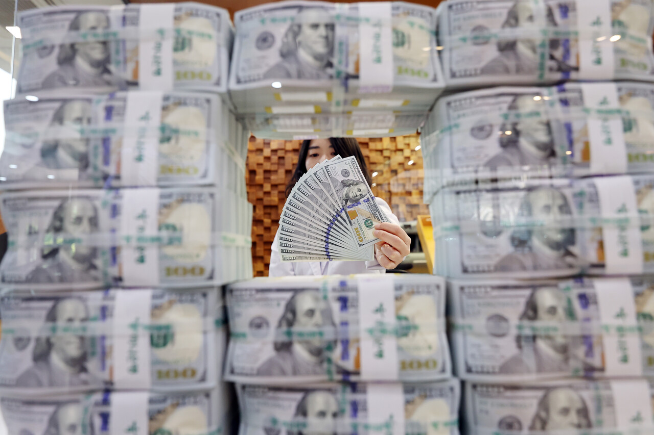 사상 최대 한·미 금리 차이...“급격한 자본유출 가능성 낮다” < 경제일반 < 경제/산업 < 기사본문 - 뉴스퀘스트