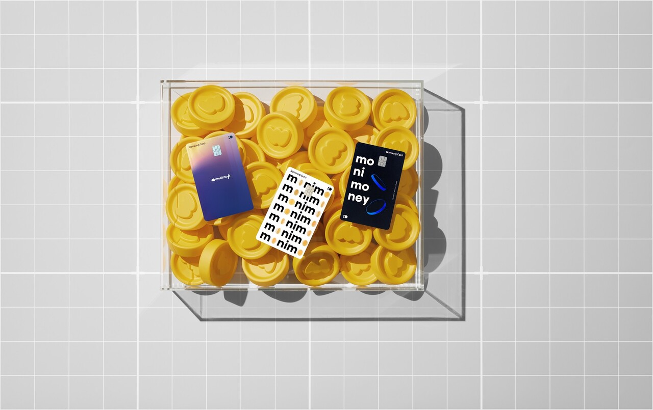 삼성카드는 삼성금융네트웍스의 금융 통합앱 '모니모'와 함께 '모니모A 카드'를 출시했다고 5일 밝혔다. [삼성카드 제공=뉴스퀘스트]