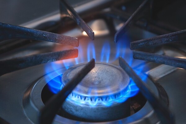 집에서 요리를 하기 위해 사용하는 가스 레인지나 전기 스토브가 휘발유를 사용하는 차량의 배기 가스보다 더 위험하다는 연구 결과가 나왔다. 경우에 따라 10~100배에  가까운 초미립 입자를 방출한다. [사진=픽사베이] 