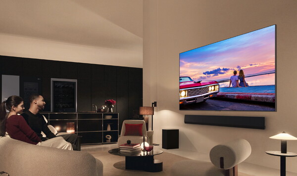 LG전자가 13일부터 2024년형 LG 올레드 TV와 QNED TV의 판매를 시작한다. 사진은 LG 올레드 에보(G4) [LG전자 제공=뉴스퀘스트]