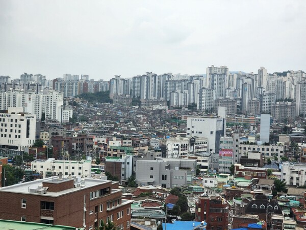 올해 전국 평균 공시가격은 1.52%로 소폭 상승했으며, 서울은 시도별 가운데 가장 높은 3.25% 상승률을 보였다. [사진=뉴스퀘스트]
