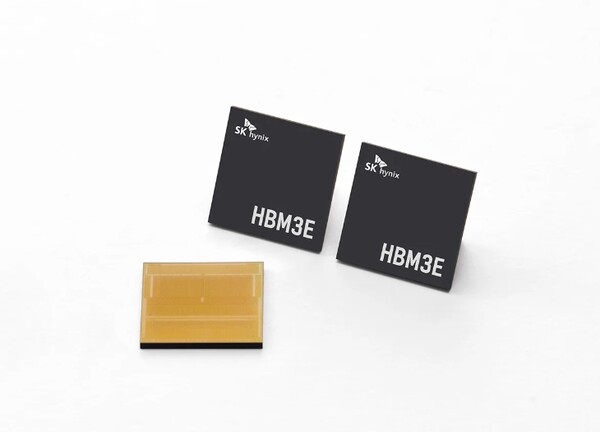 SK하이닉스는 초고성능 AI용 메모리 신제품인 HBM3E를 세계 최초로 양산해 이달 말부터 제품 공급을 시작한다고 19일 밝혔다. [SK하이닉스 제공=뉴스퀘스트]