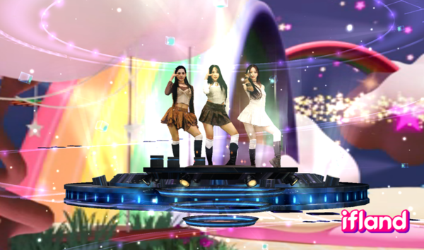 이프렌드가 자체 기획한 메타버스 아이돌 '트리플 아이즈'가 무대에서 공연하고 있다. [SK텔레콤 제공=뉴스퀘스트]