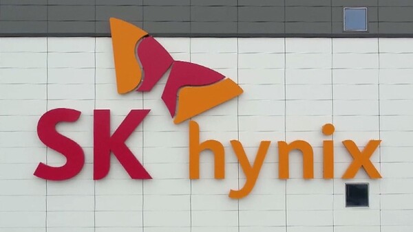 SK하이닉스는 2일 경기도 이천 본사에서 'AI 시대, SK하이닉스 비전과 전략'을 주제로 기자간담회를 진행했다고 밝혔다.  [SK하이닉스 제공=뉴스퀘스트]