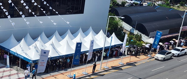 순천그랜드파크자이 모델하우스에 몰린 인파 [GS건설 제공=뉴스퀘스트]