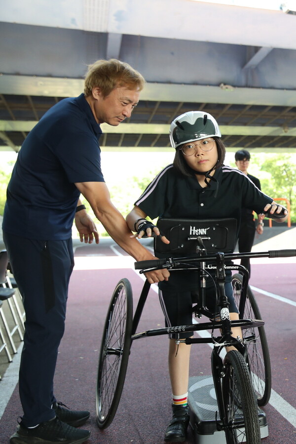 프레임러너 마라톤 챌린지 훈련 모습 [LG전자 제공=뉴스퀘스트]