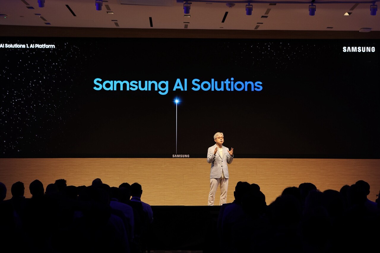 지난달 12일(현지시간) 미국 실리콘밸리에서 열린 '삼성 파운드리 포럼 2024(Samsung Foundry Forum 2024)'에서 최시영 삼성전자 파운드리 사업부장(사장)이 기조연설을 하고 있다. [삼성전자 제공=뉴스퀘스트]