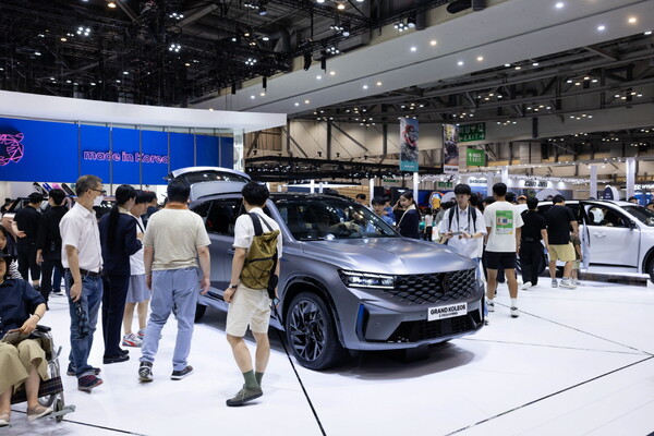 2024 부산모빌리티쇼에 전시된 '뉴 르노 그랑 콜레오스' [르노코리아 제공=뉴스퀘스트]