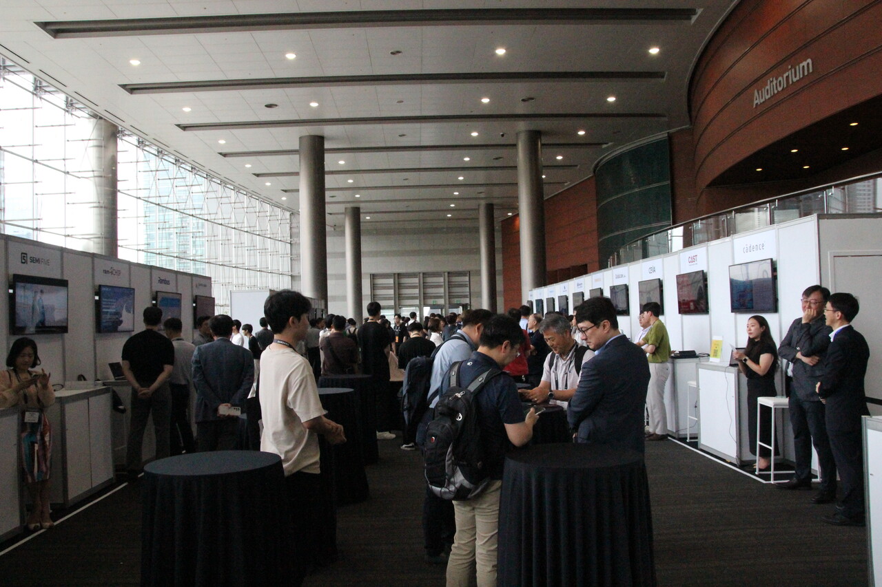 삼성전자가 9일 서울 강남구 코엑스에서 삼성 파운드리 포럼과 세이프(SAFE) 포럼을 개최했다. [사진=김민우 기자]