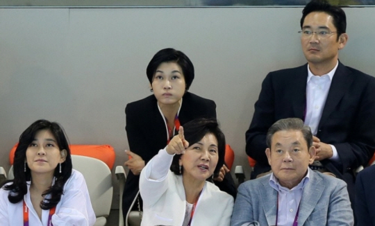 삼성 일가가 2012 런던올림픽 남자 자유형 400ｍ 결승을 참관하는 모습. [사진=연합뉴스]