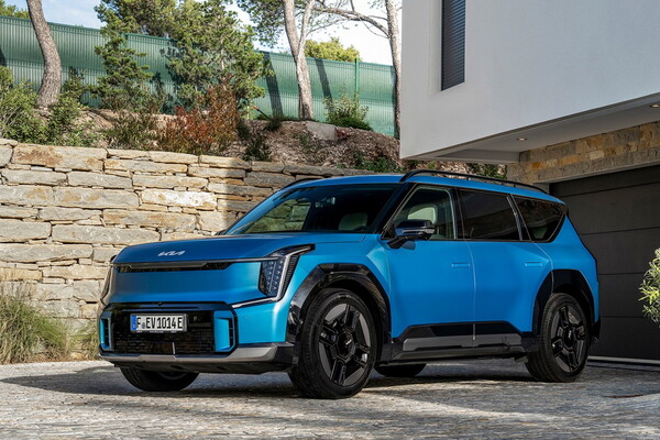 현대차는 미국 시장에서 7월 총 7만5396대를 판매해 전년 대비 3.5% 판매량이 증가했으나, 기아는 6만3580대 판매에 그치며 같은 기간 동안 10.4% 감소한 것으로 집계됐다. 사진은 기아 EV9 [기아 제공=뉴스퀘스트]