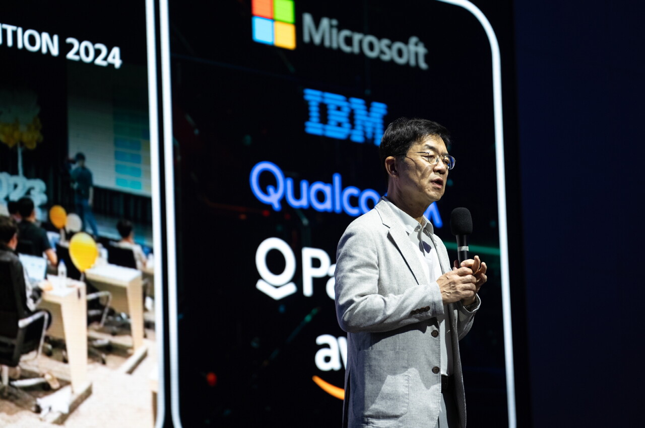 박일평 LG사이언스파크 대표가 26일 서울 마곡 LG사이언스파크에서 진행된 '스파크(SPARK)' 행사의 개회인사를 하고 있다.  [LG 제공=뉴스퀘스트]