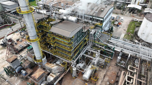 와리 정유시설 긴급 보수공사 현장의 보일러 전경 [대우건설 제공=뉴스퀘스트]