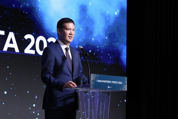  17일 ‘Gran partnerS Fiesta’에 참석한 허윤홍 GS건설 대표가 인사말을 하고 있다. [GS건설 제공=뉴스퀘스트]