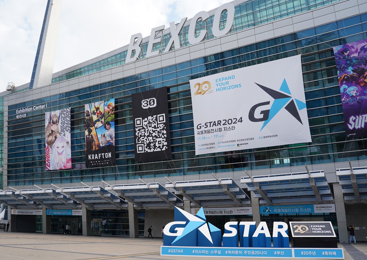 국내 최대 규모의 게임행사 '지스타 2024'가 14일 개막했다. 현장에는 3000명에 가까운 관람객들이 방문해 자리를 빛냈다. [사진=김민우 기자]