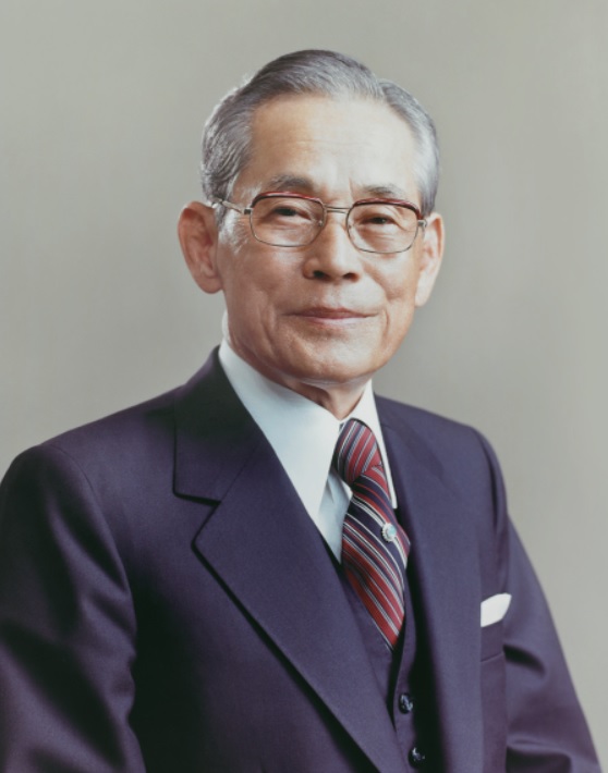 이병철 삼성 창업회장 [사진=전경련 디지털 기업인 박물관 갈무리]