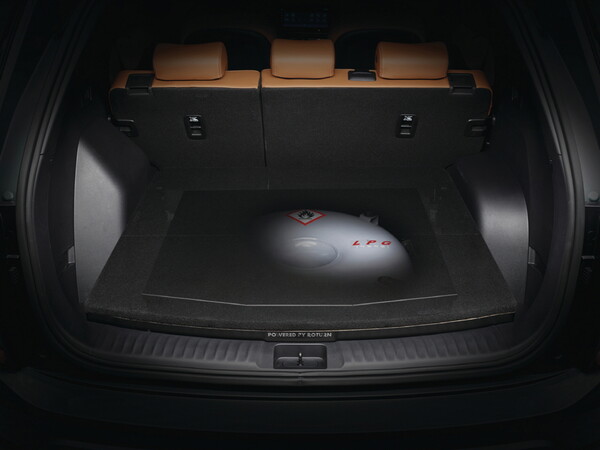 KG모빌리티가 고객들의 니즈를 반영해 '바이퓨얼' 모델 라인업을 총 5개 차종으로 확대한다. 사진은 LPG 도넛 탱크 [KG모빌리티 제공=뉴스퀘스트]