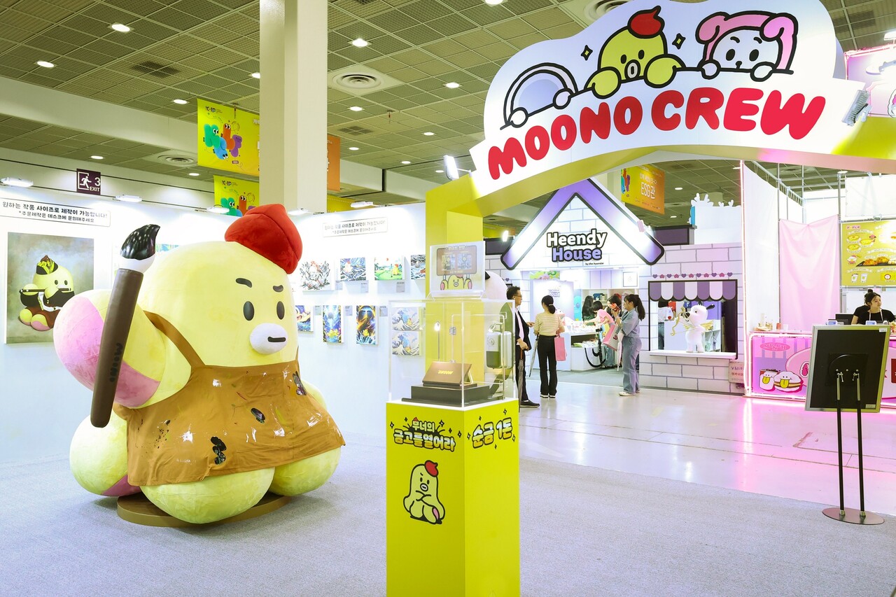 LG유플러스의 대표 캐릭터 '무너'가 소비자들의 마음을 톡톡히 사로잡고 있다. [LG유플러스 제공=뉴스퀘스트]