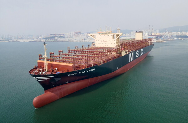 HD한국조선해양이 지난 2023년 인도한 초대형 컨테이너선의 시운전 모습 [HD한국조선해양 제공=뉴스퀘스트]