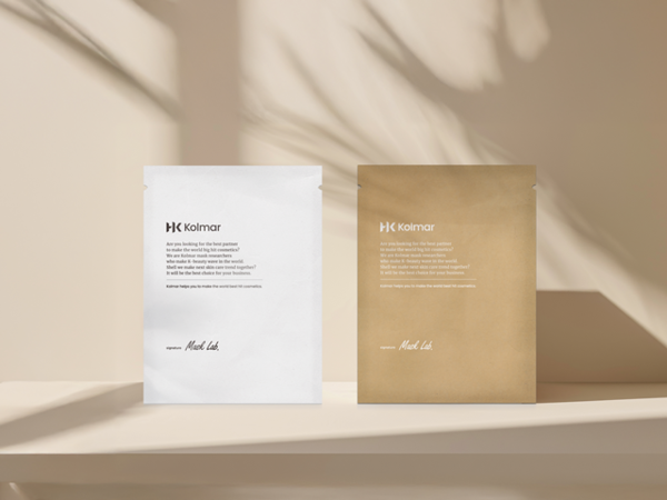 한국콜마는 펄프·제지·신소재 종합기업 ‘무림’과 손잡고 친환경 마스크팩 종이파우치(용기)를 개발했다고 23일 밝혔다. [한국콜마 제공=뉴스퀘스트]