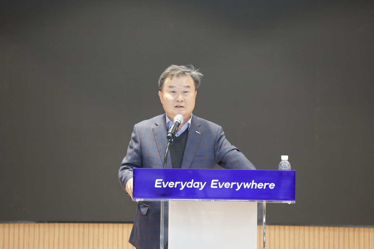 이동채 에코프로 창업주가 지난 2일 오창 에코프로 본사에서 신년사를 하고 있다. [에코프로 제공=뉴스퀘스트]