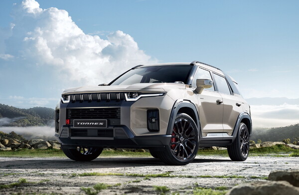 더 뉴 토레스 블랙 에디션 [사진=KG모빌리티]