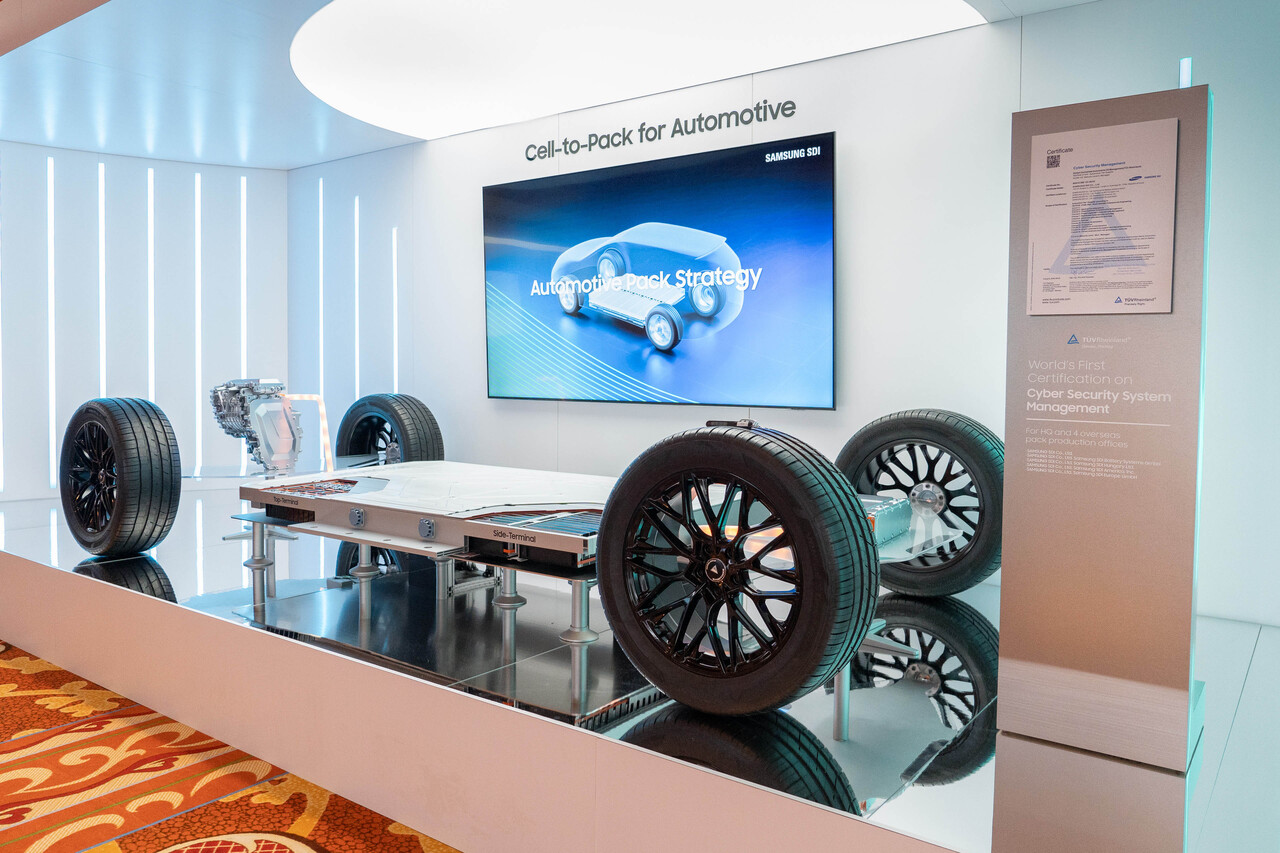 삼성SDI가 지난 1월에 열린 CES 2025에서 전시한 전기차 배터리 셀투팩(Cell to Pack) 컨셉 제품. [사진=삼성SDI]