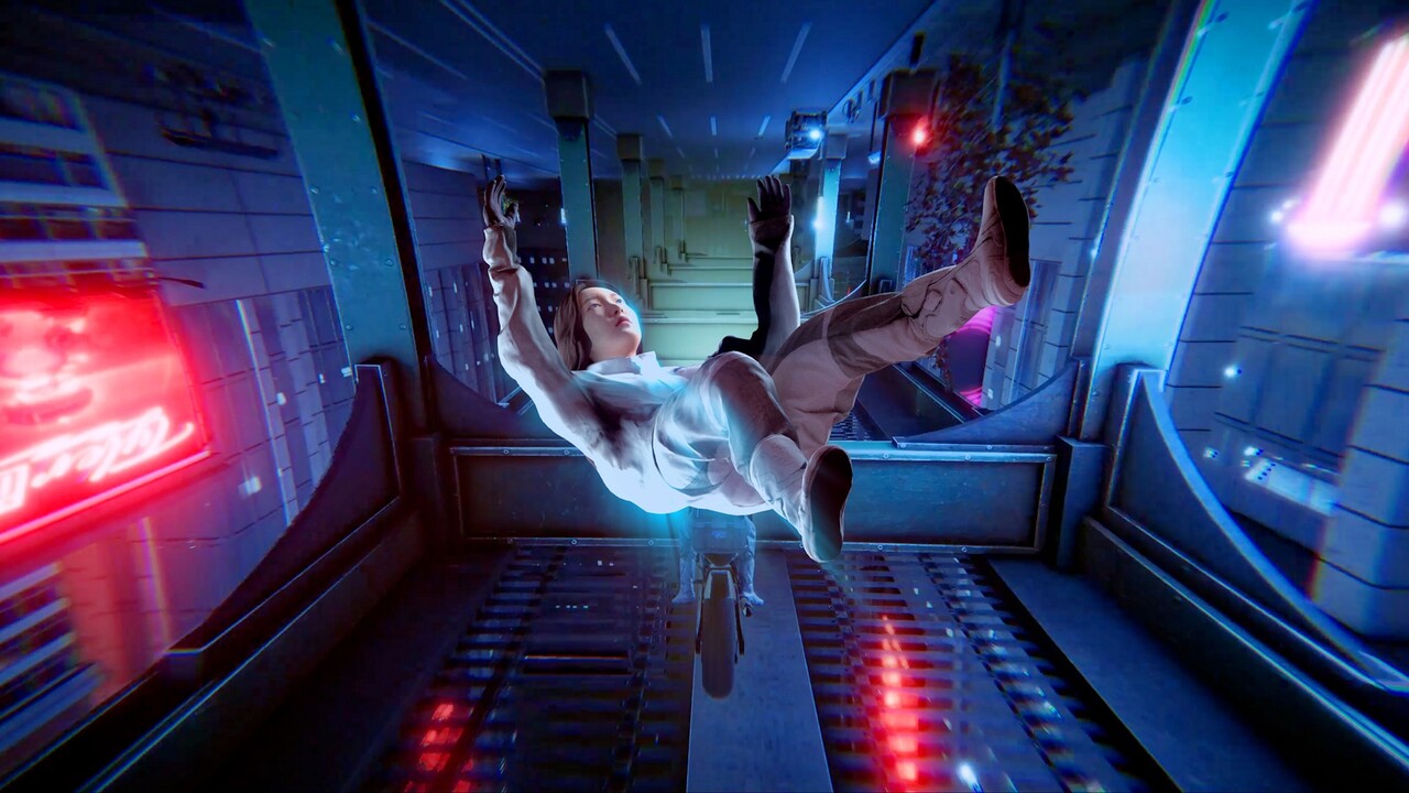 김아영 작가의 영상 작품 '딜리버리 댄서의 구(Delivery Dancer’s Sphere)'(2022)의 한 장면 [사진=김아영]