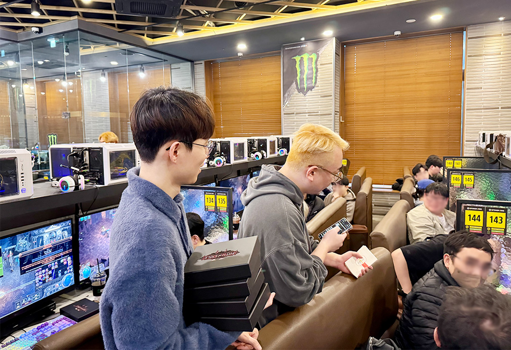 카카오게임즈 컬래버 PC방에서 파트너 스트리머 랜파티 경품 이벤트가 진행되고 있다. [사진=카카오게임즈]