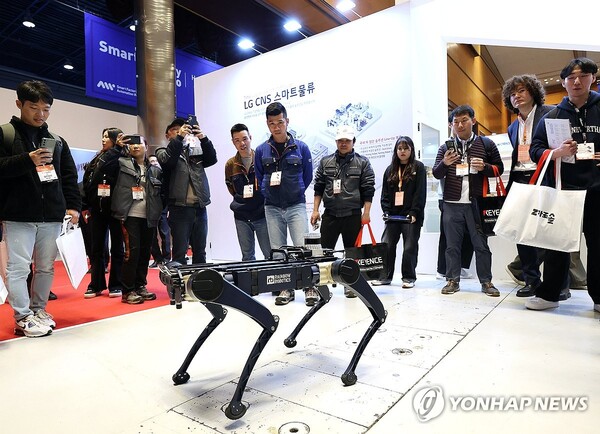 레인보우로보틱스 4족 보행로봇 [사진=연합뉴스]