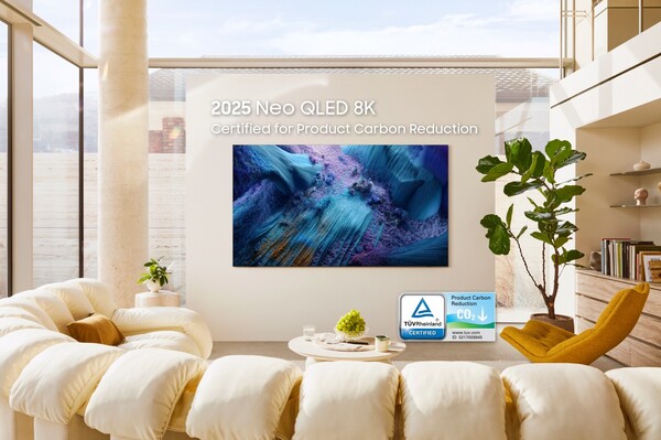 삼성전자가 5년 연속 '탄소저감' 인증을 받았다. 삼성전자 Neo QLED 8K 라이프스타일 이미지. [사진=삼성전자]