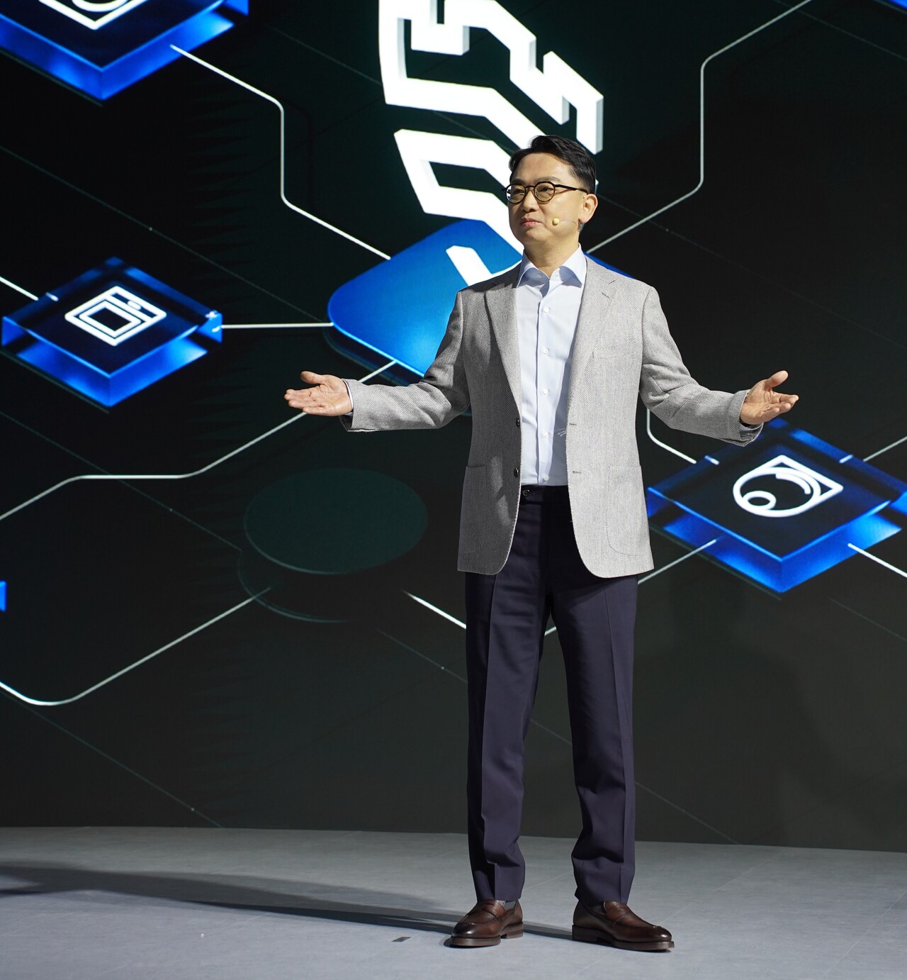 문종승 삼성전자 DA사업부 개발팀장 부사장이 28일  '웰컴 투 비스포크 AI' 행사에서 가전 사업 전략을 설명하고 있다. [사진=김민우 기자]