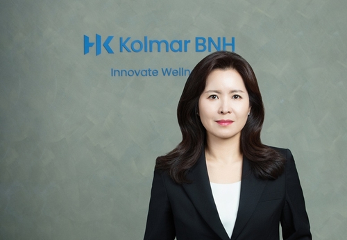 윤동한 회장의 딸 윤여원 콜마비앤에이치 대표이사. [사진=연합뉴스]