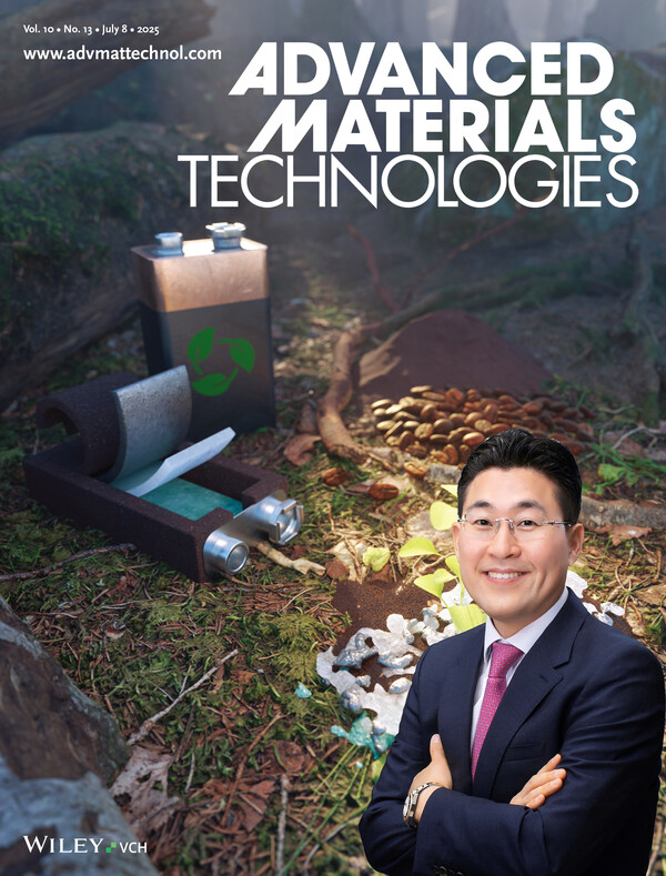 Advanced Materials Technologies, 사진 오른쪽은 진성훈 경희대 교수 [사진=Advanced Materials Technologies , 일부 편집=뉴스퀘스트]