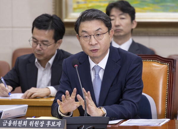 이억원 금융위원장 후보자가 2일 국회 정무위원회에서 열린 인사청문회에 출석해 의원 질의에 답하고 있다. [사진=연합뉴스]