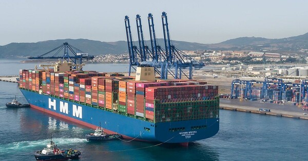 HMM이 인수한  스페인 알헤시라스 터미널.[사진=연합뉴스]