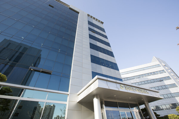 동아쏘시오홀딩스는 올해 3분기 영업이익이 동아제약·에스티젠바이오를 비롯한 연결 자회사들의 이익이 늘면서 1년 전 같은 기간보다 47.7% 늘어난 333억원을 기록했다고 29일 밝혔다. [사진=동아쏘시오홀딩스]