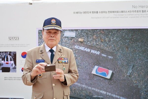 지난 6월 대전 한화생명볼파크에서 열린 한화 방산 3사 국가유공자 초청 야구관람 행사에 참석한 대한민국 월남전참전자회 대전광역시지부장 정병무 국가유공자. [사진=한화]