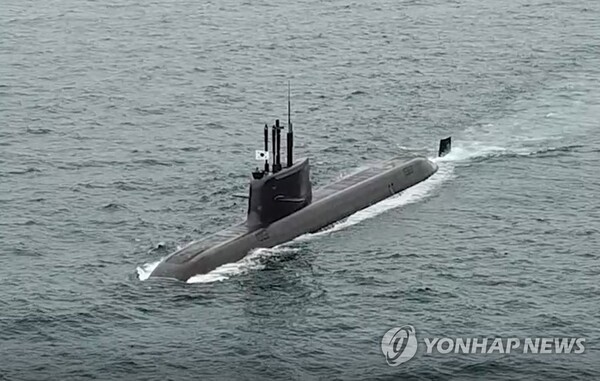 우리나라가 독자 개발한 잠수함발사탄도미사일(SLBM)을 탑재한 도산안창호함(3000t급) [사진=연합뉴스]