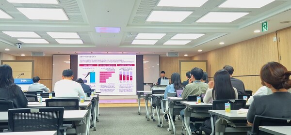 NH농협생명은 최근 서울 본사에서 임직원을 대상으로 ‘AI 빅데이터 모델링 교육’ 과정을 실시했다고 17일 밝혔다. [사진=NH농협생명]