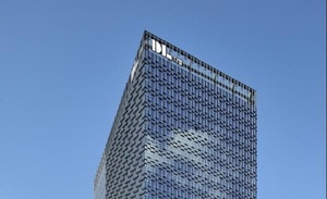 BNK투자증권 "DL이앤씨, 올해 주택매출액 하락 불가피...플랜트와 수주로... - 뉴스 썸네일 이미지